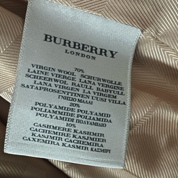 Burberry women’s virgin wool coat - Picture 6 of 6